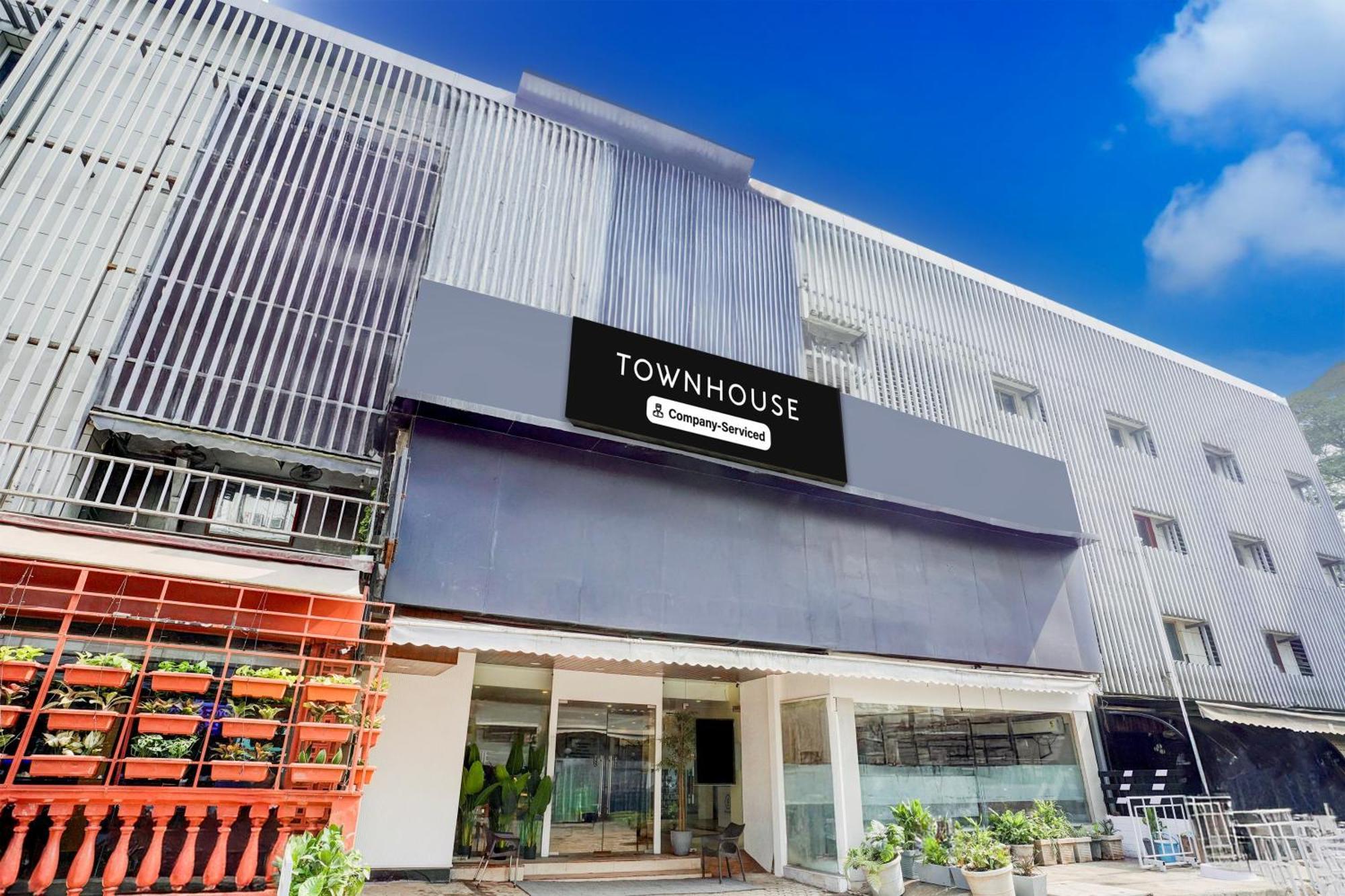 ホテル Super Townhouse Khar The Unicontinental ムンバイ エクステリア 写真